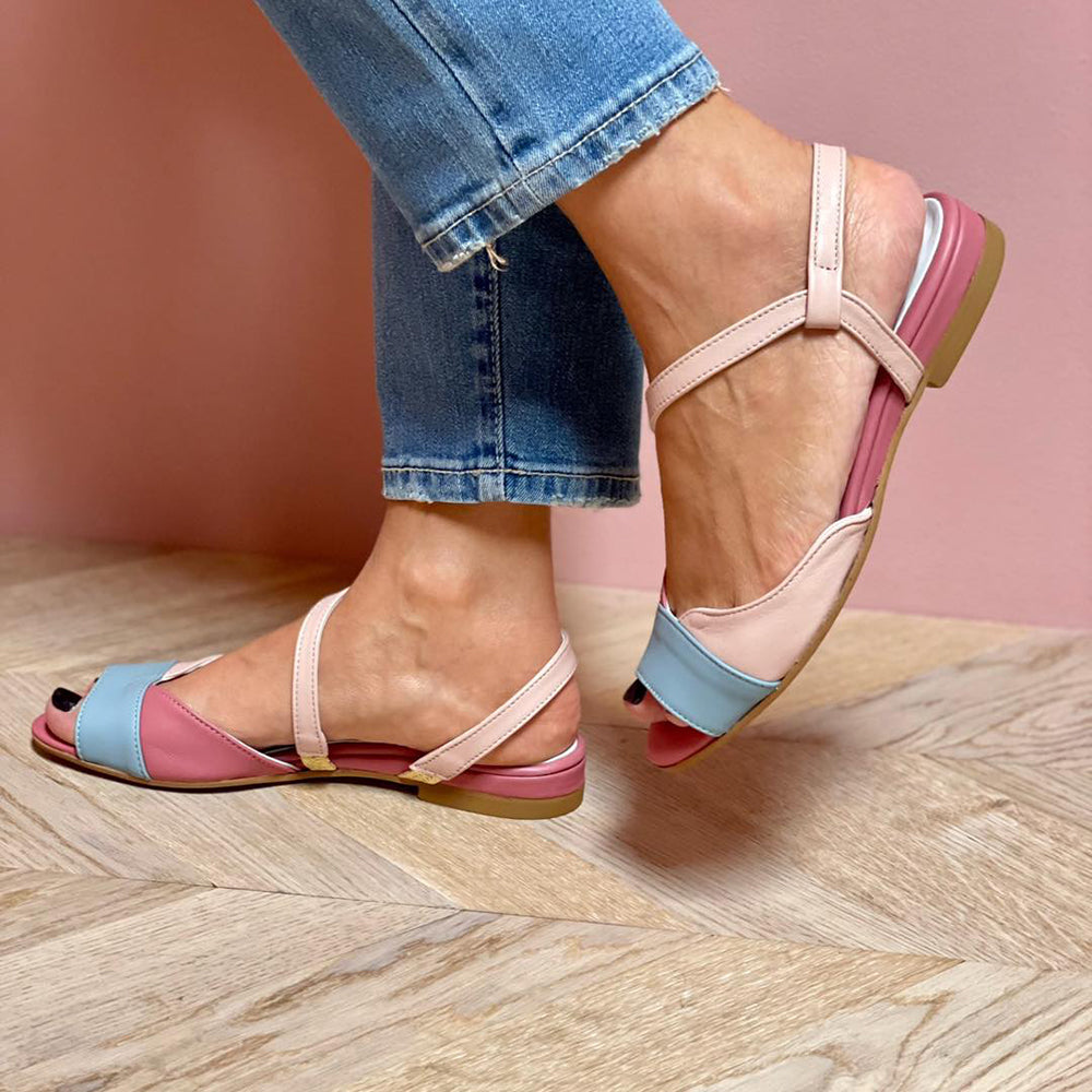Aria™ | Sandali rosa asimmetrici