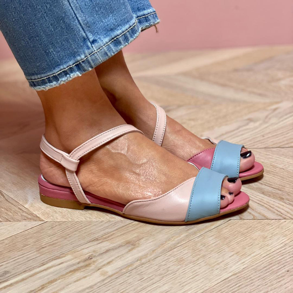 Aria™ | Sandali rosa asimmetrici